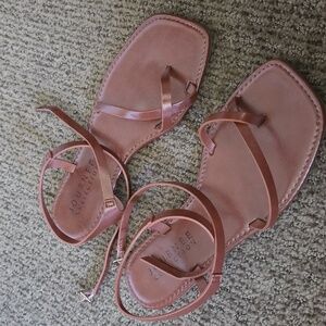 Journee Collection Women's Tan Sandals